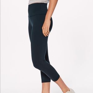 Lululemon High Rise Wunderunder crop